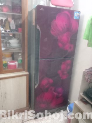 ফ্রিজ